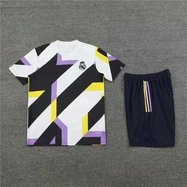 EMIRATES Football suit Real Madrid 4