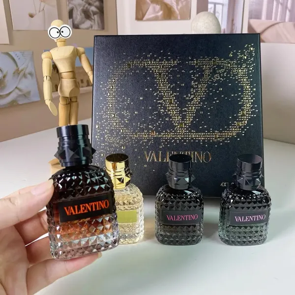 Valentino Rockstud Perfume 4-Piece Sample Set 3