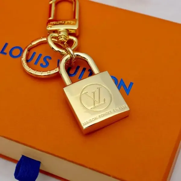 Louis Vuitton Lock Keychain [2 styles] 4