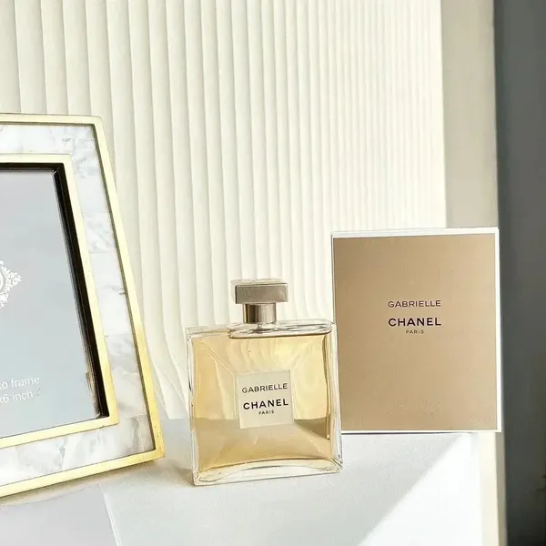 Le Labo Perfume 5