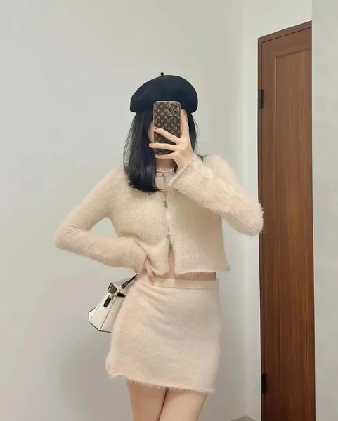 Louis Vuitton Phone Case [6 styles] 2